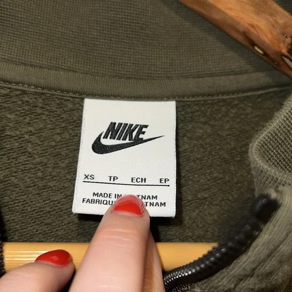 Nike Olive Green Zip-Up Jacket - Picture 6 of 8